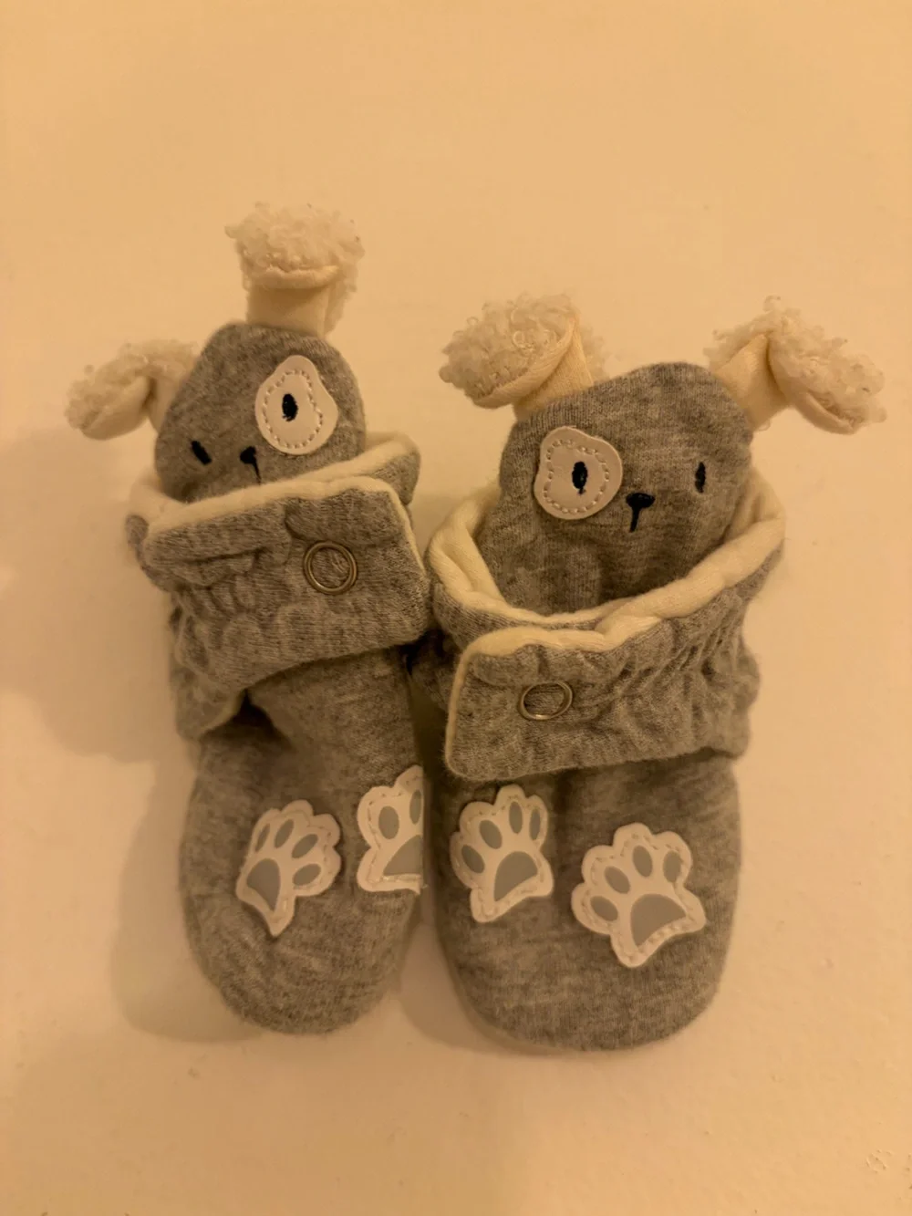 Robeez Baby Bear Soft Sole Booties Gray 6-12 Months